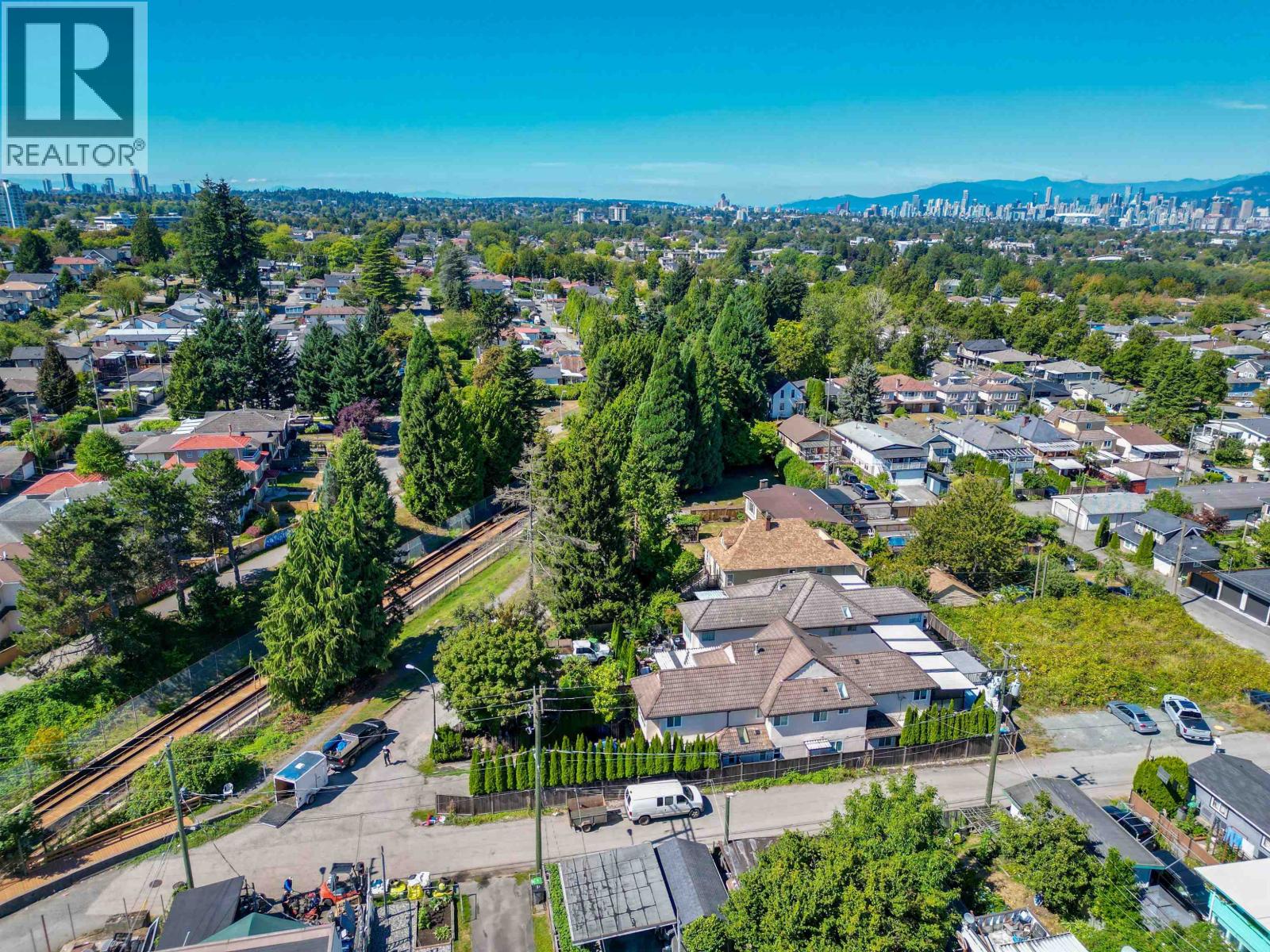 2669 Vanness Avenue, Vancouver, British Columbia  V5R 2R3 - Photo 6 - R3151671