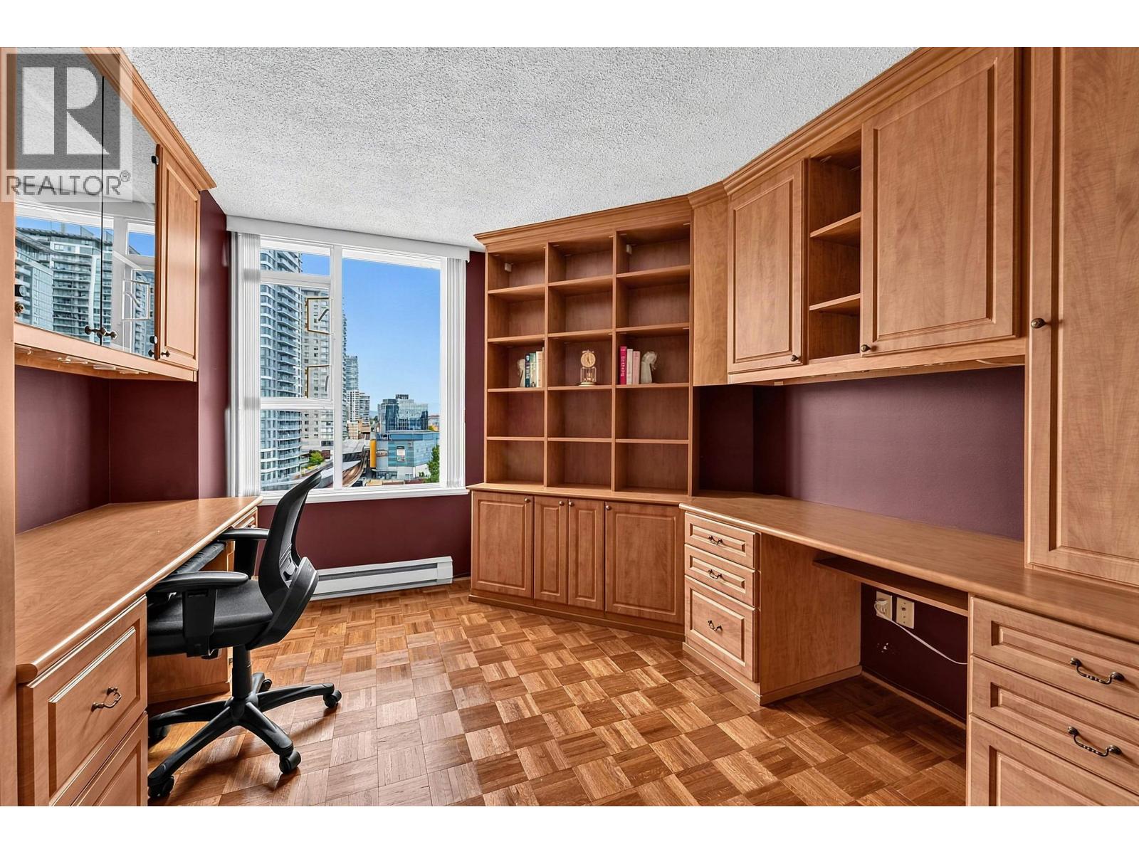 1206 1045 Quayside Drive, New Westminster, British Columbia  V3M 6C9 - Photo 2 - R3158344