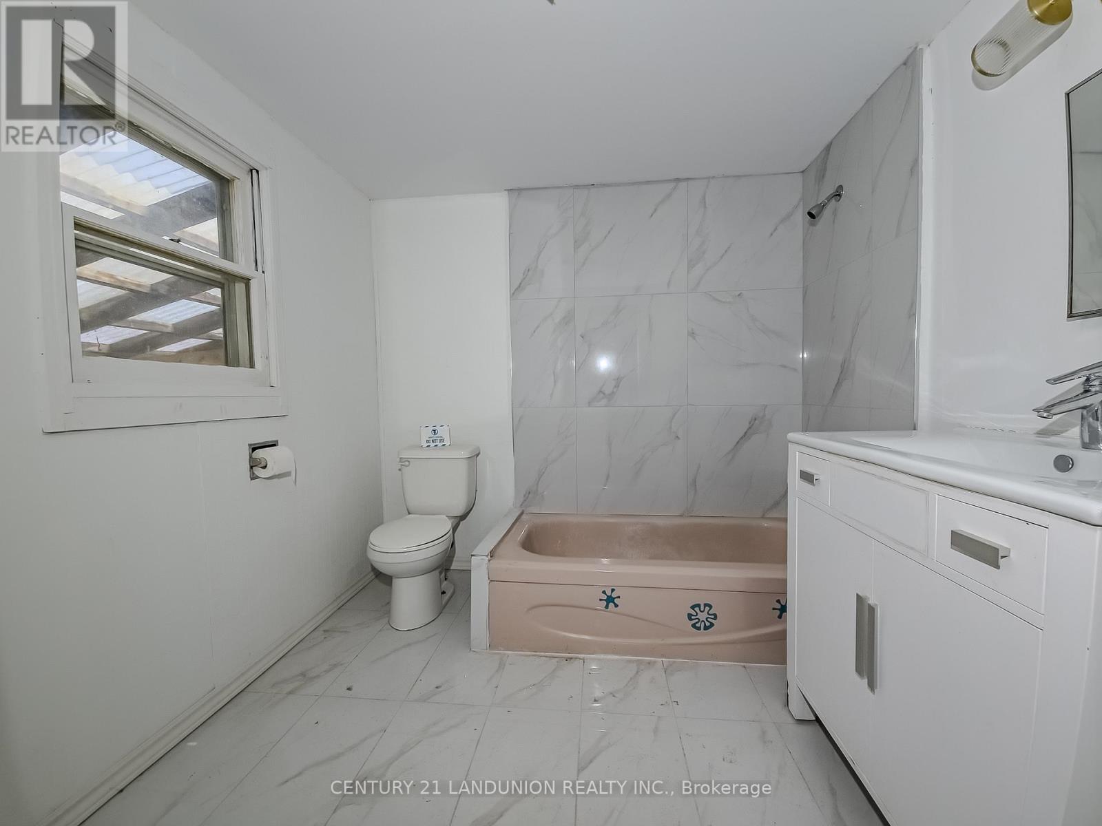 4192 Vivian Road, Whitchurch-Stouffville, Ontario  L0G 1E0 - Photo 14 - N13636848