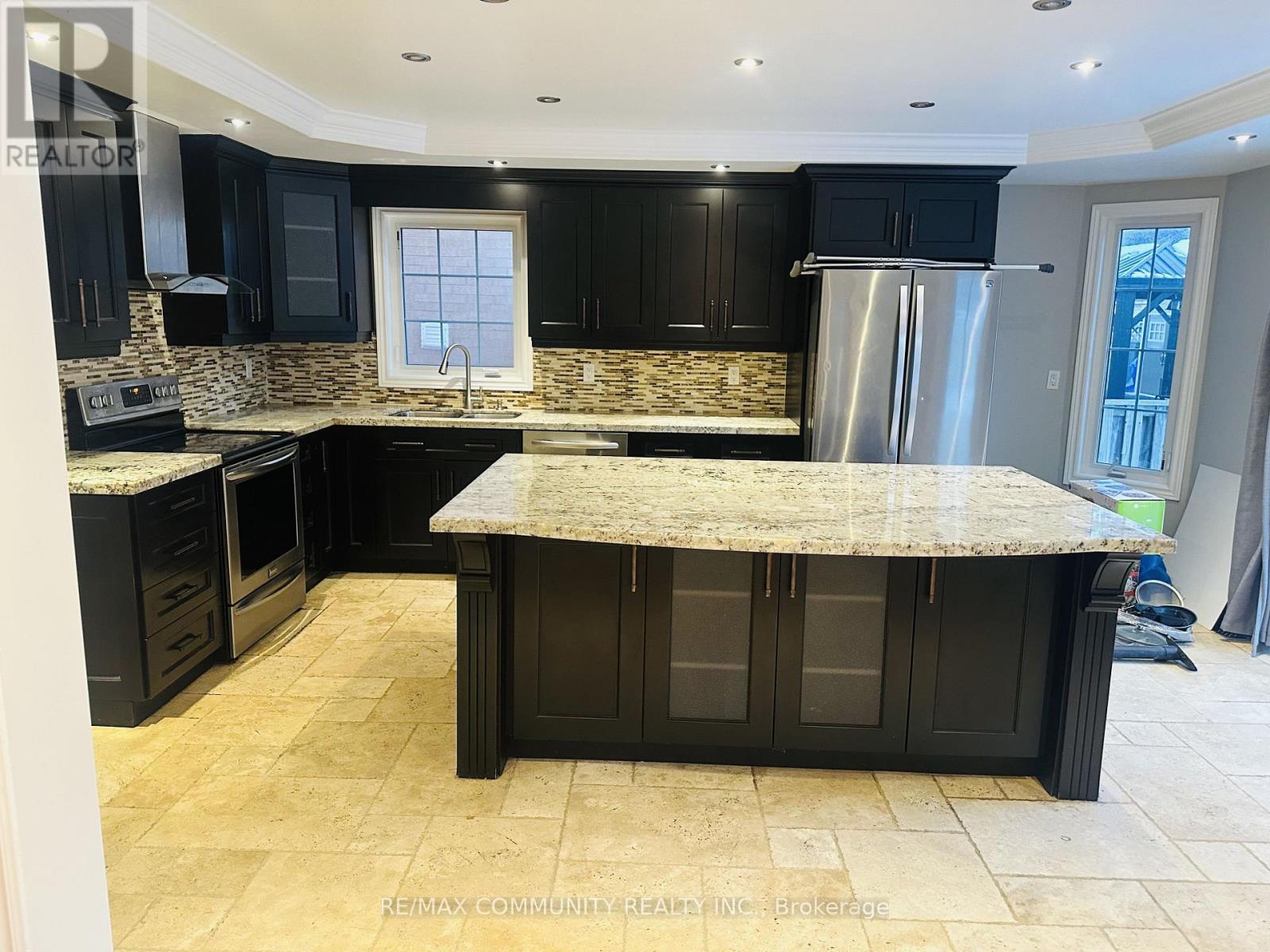 53 Hood Crescent, Brampton, Ontario  L6Y 4S7 - Photo 1 - W13711082