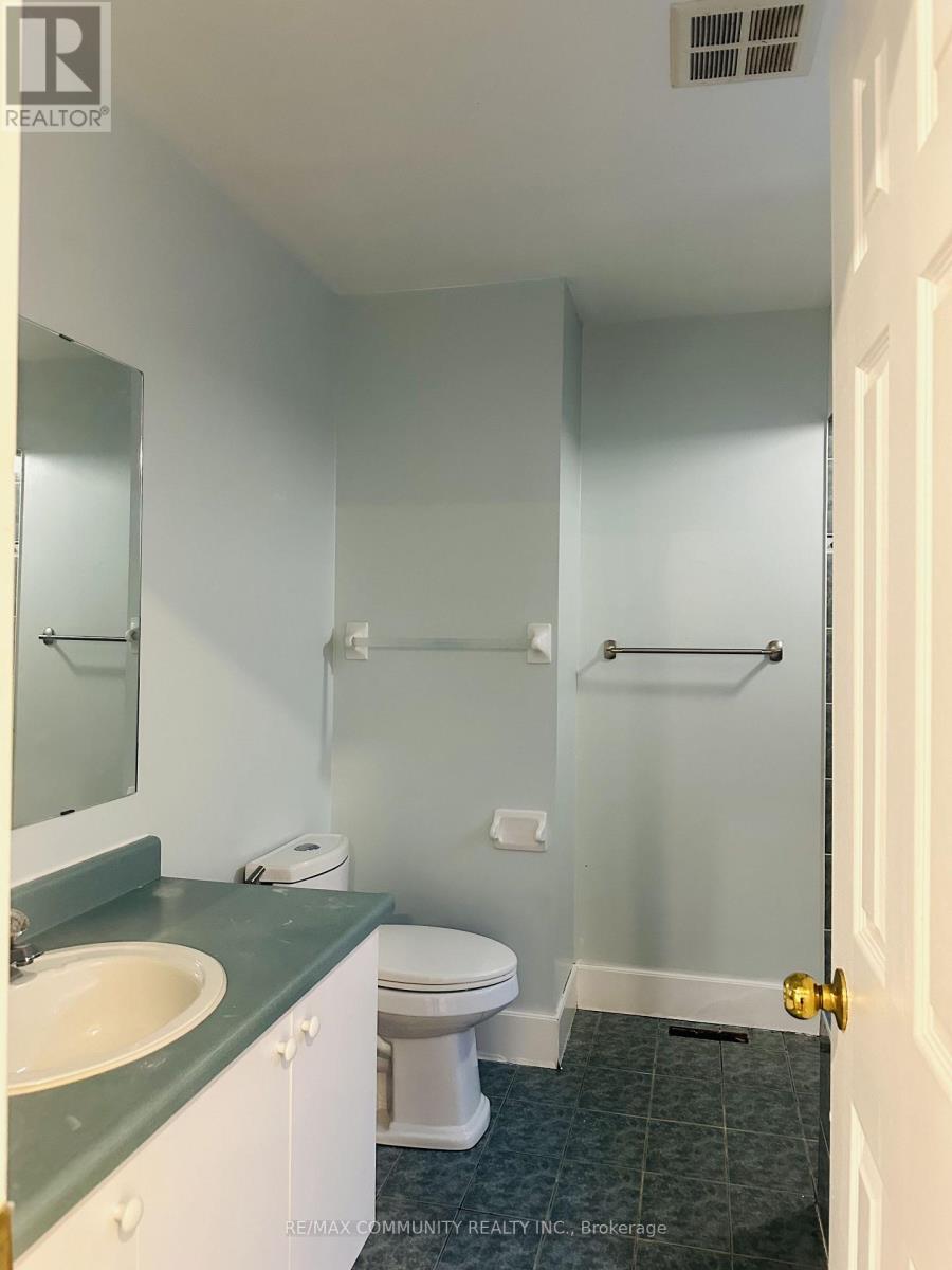 53 Hood Crescent, Brampton, Ontario  L6Y 4S7 - Photo 14 - W13711082