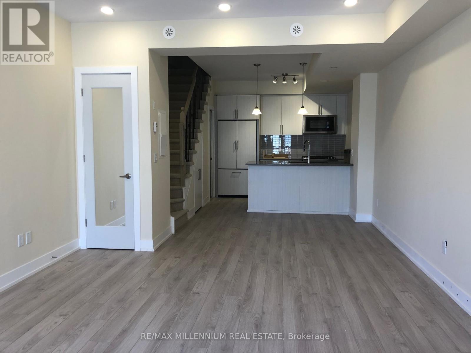 43 - 3 Elsie Lane, Toronto, Ontario  M6P 0B8 - Photo 20 - W13711130