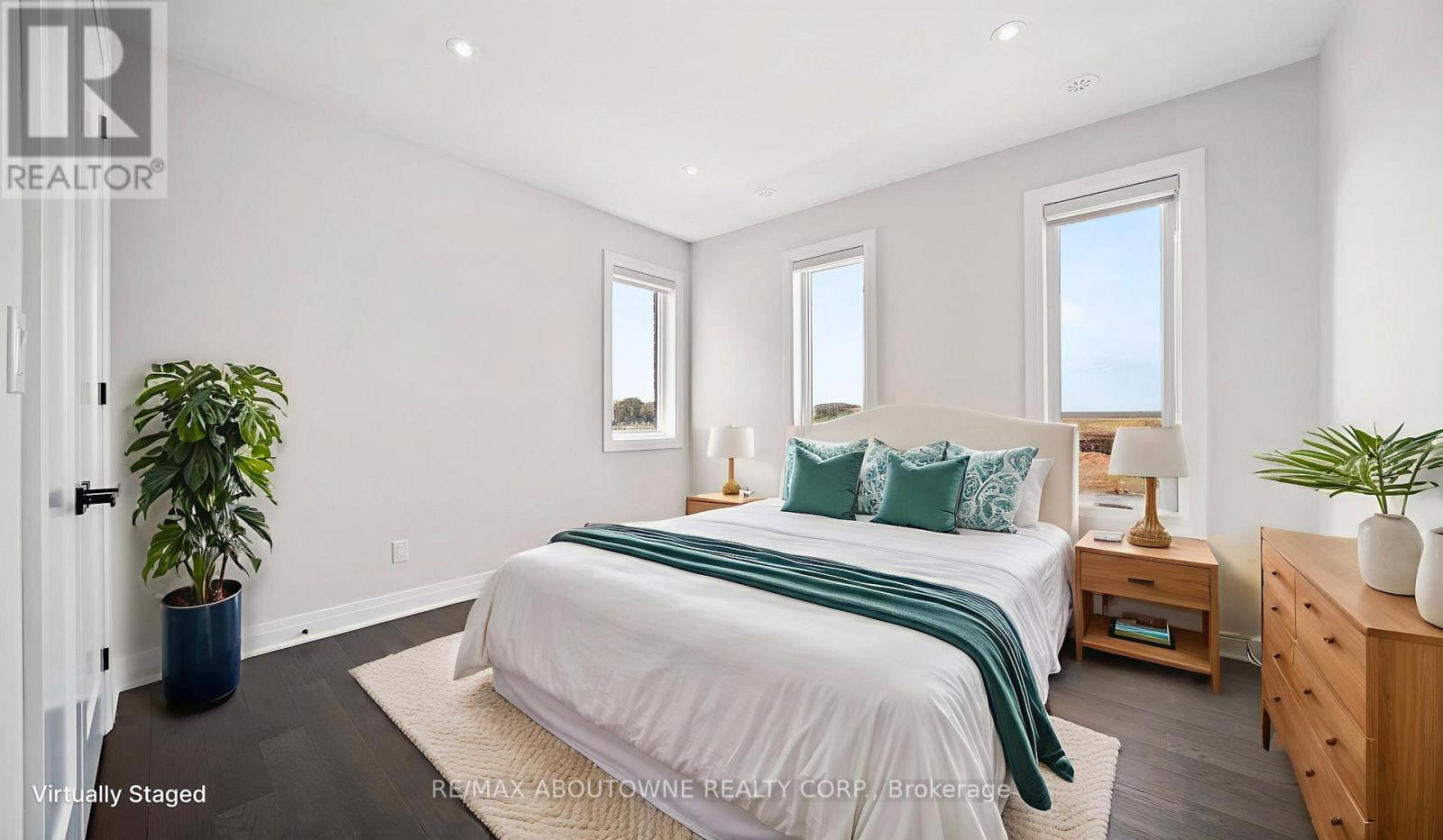 102 Settlers Road E, Oakville, Ontario  L6H 7W5 - Photo 16 - W13711148