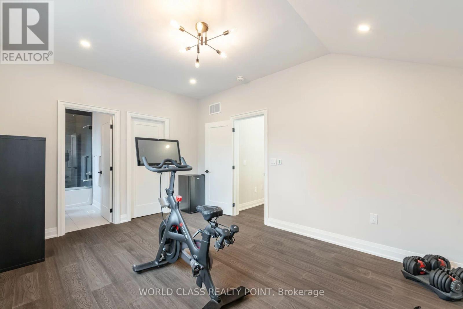 560 Woodview Road, Burlington, Ontario  L7N 3A1 - Photo 23 - W13711156