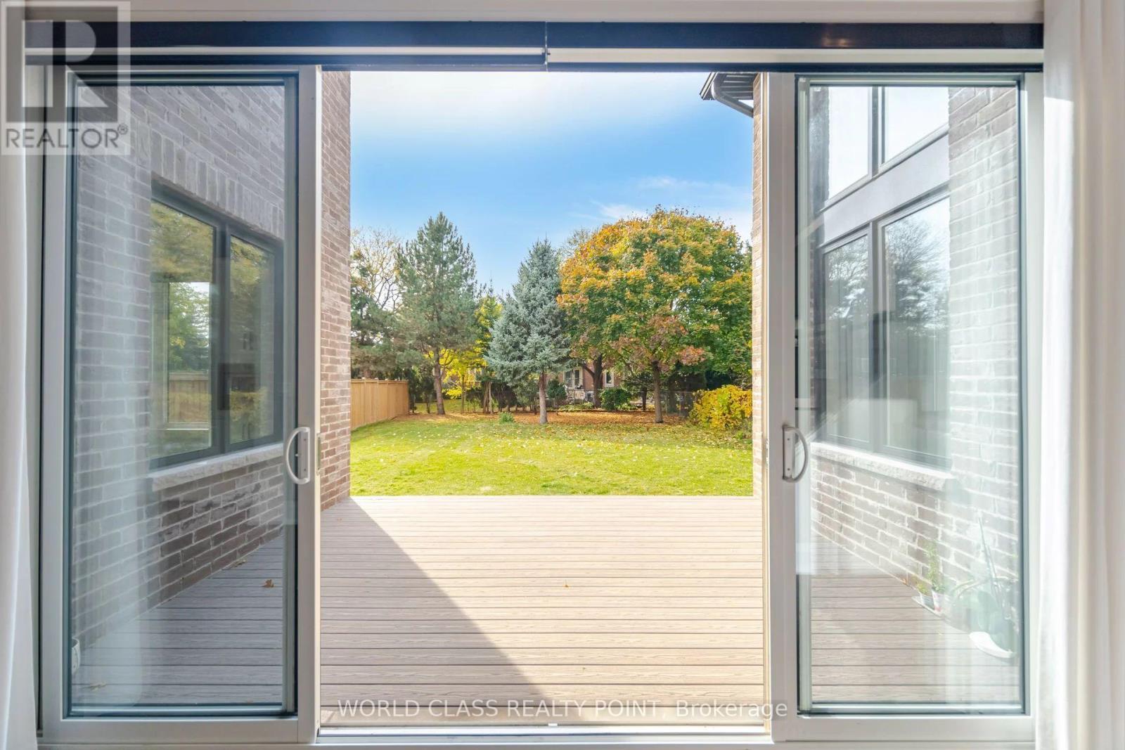 560 Woodview Road, Burlington, Ontario  L7N 3A1 - Photo 26 - W13711156