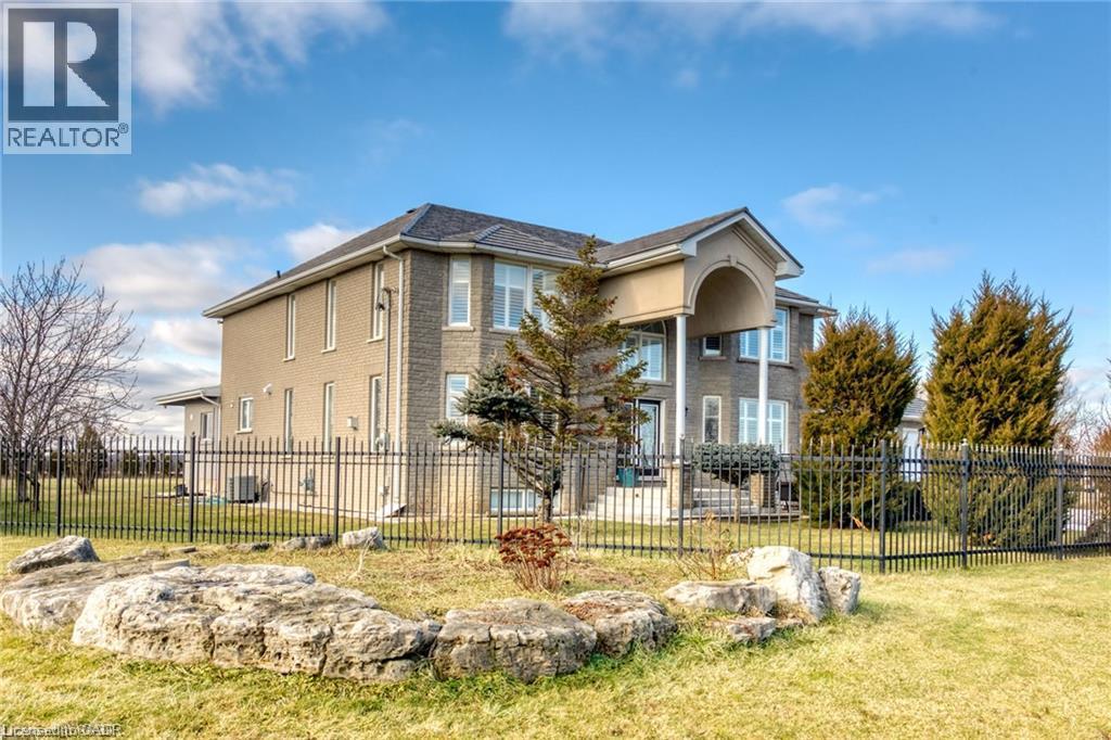 283 SECOND Road E, Stoney Creek, Ontario