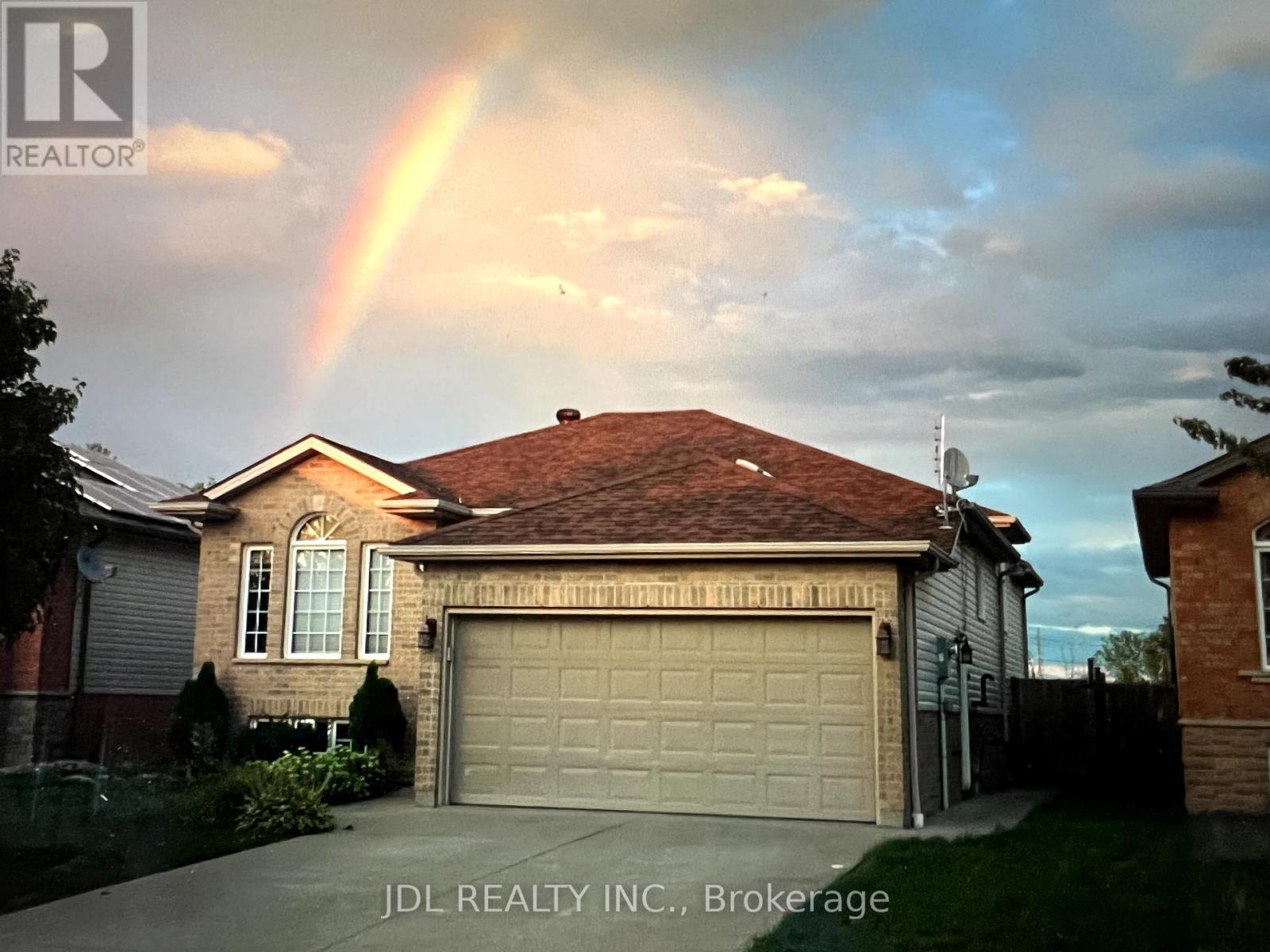 2134 ROCKPORT STREET, Windsor, Ontario