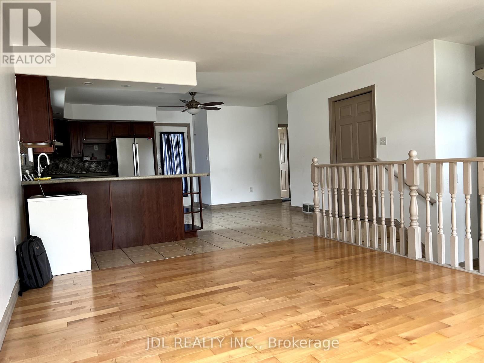 2134 Rockport Street, Windsor, Ontario  N9G 3A5 - Photo 3 - X13711080