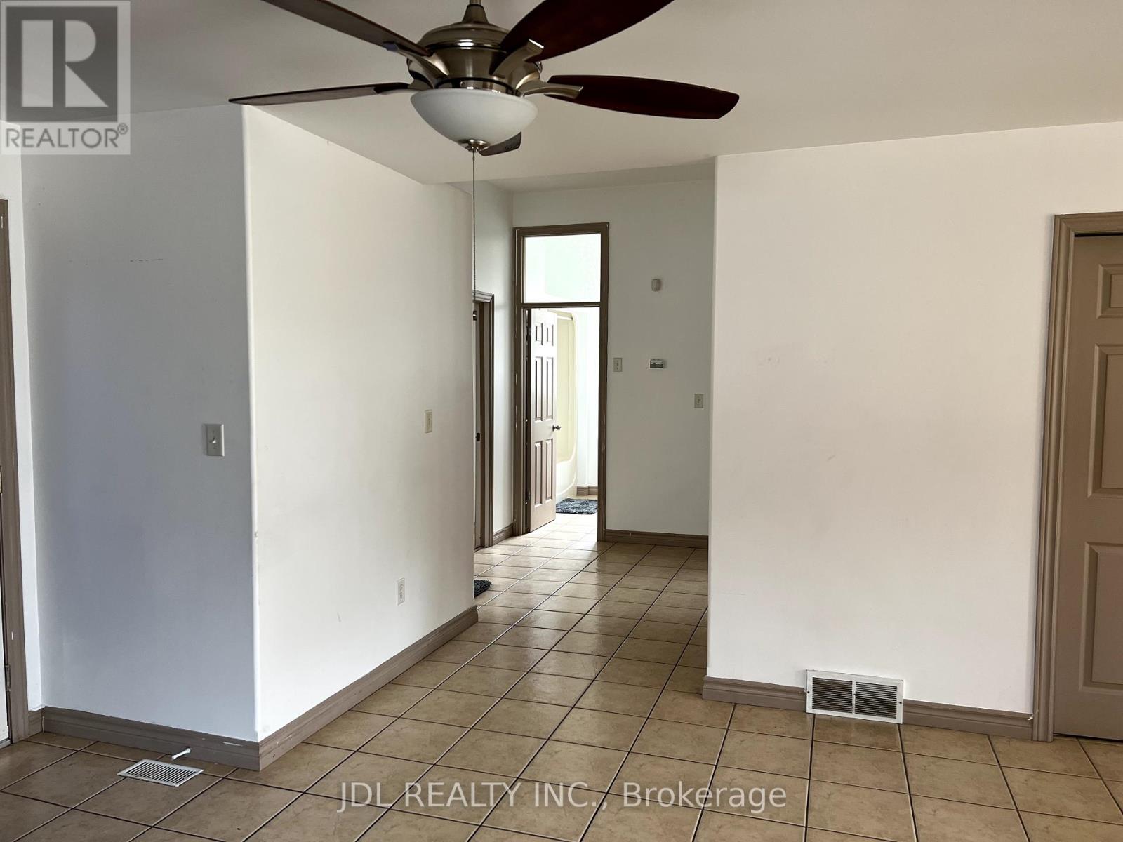 2134 Rockport Street, Windsor, Ontario  N9G 3A5 - Photo 7 - X13711080