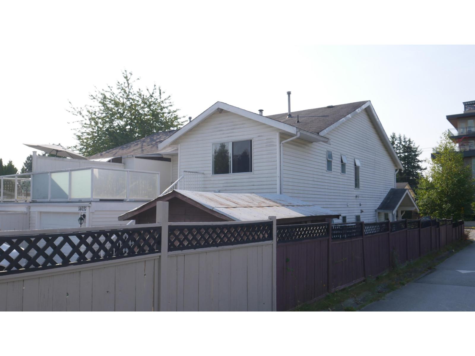 14037 16 Avenue, Surrey, British Columbia  V4A 1P9 - Photo 2 - R3158239