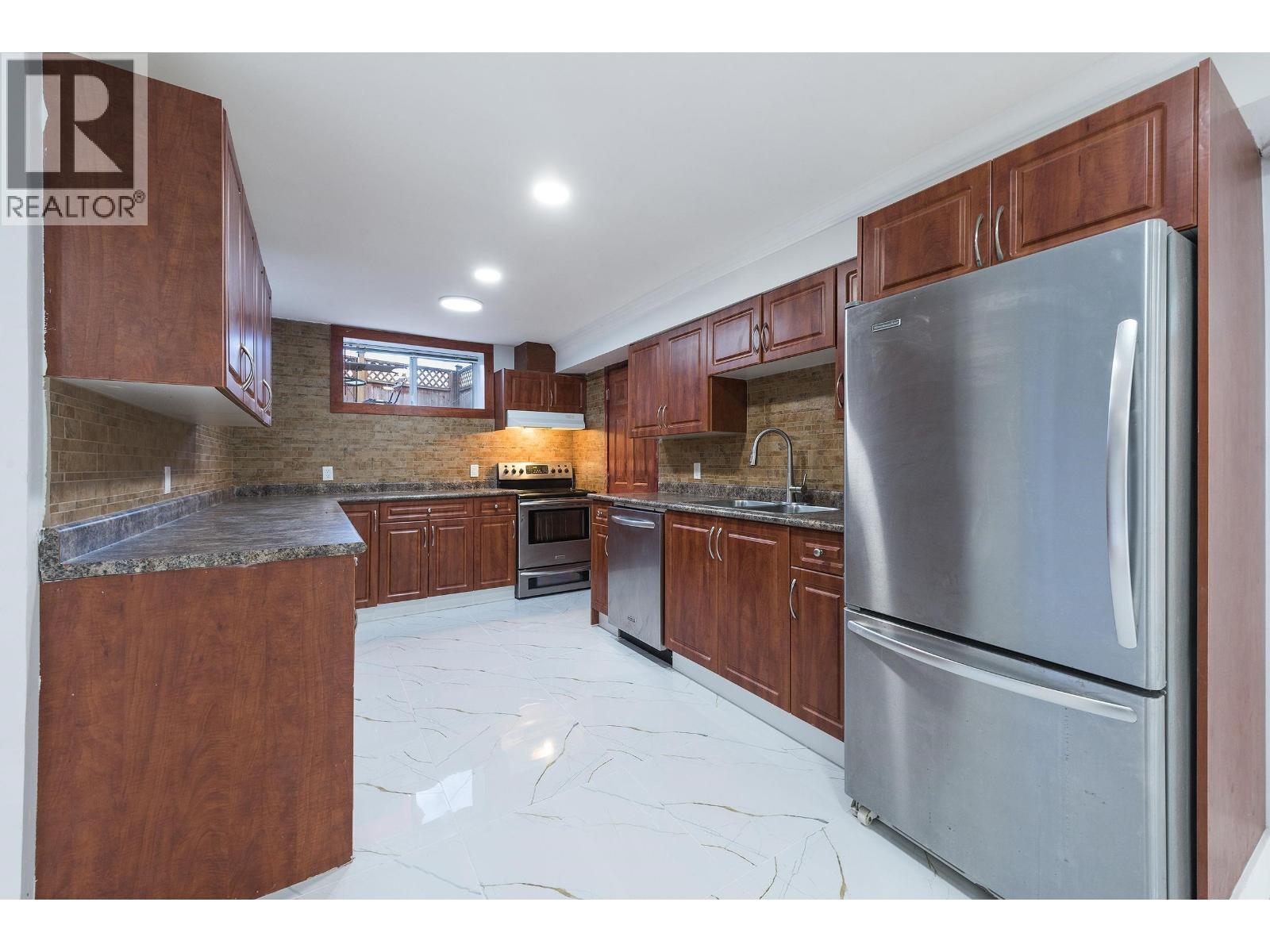 1545 Salal Crescent, Coquitlam, British Columbia V3E 2V6 - Photo 22 - R3158563