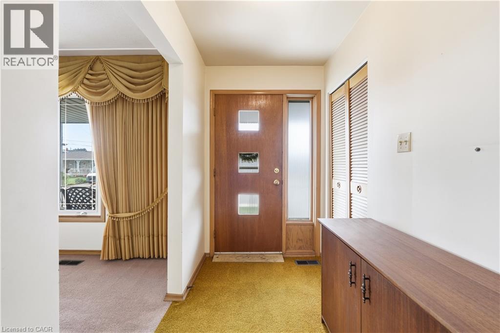 7 Duchess Court, Hamilton, Ontario  L8E 1A4 - Photo 7 - 40857620
