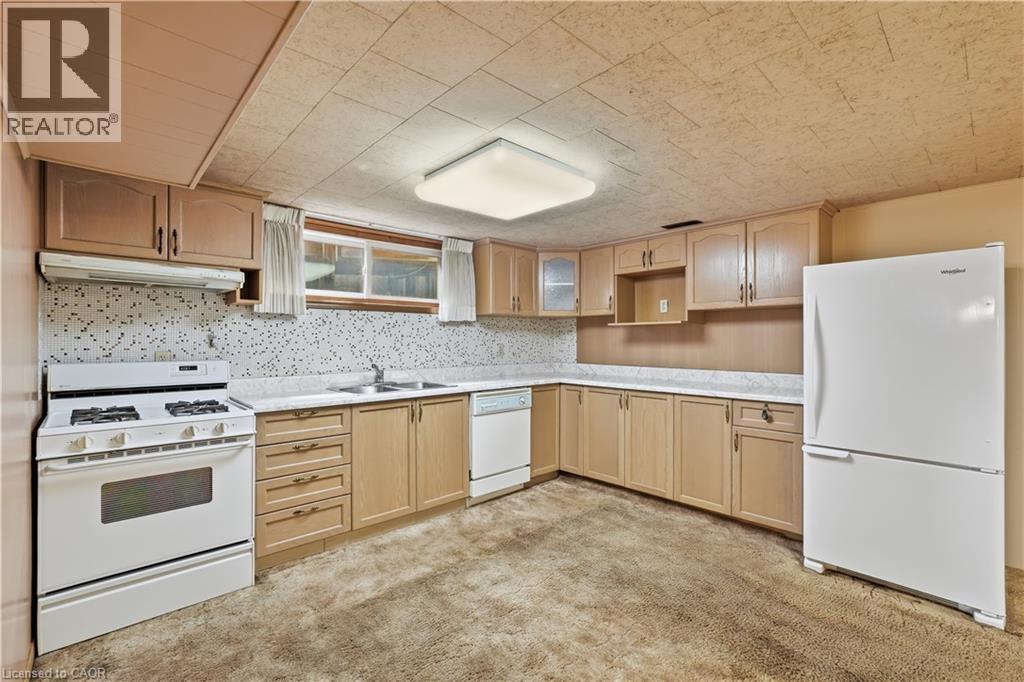 7 Duchess Court, Hamilton, Ontario  L8E 1A4 - Photo 30 - 40857620