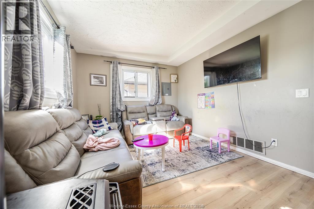 1249 Marentette Avenue, Windsor, Ontario  N8X 4C7 - Photo 5 - 26020778