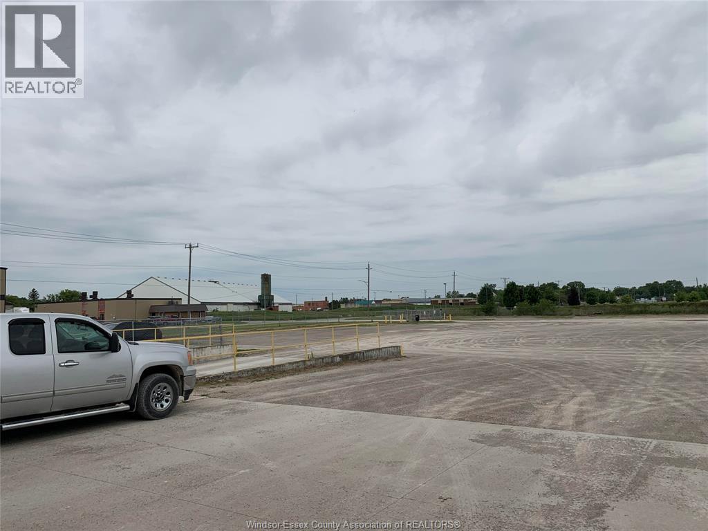 775 Gillard Street, Wallaceburg, Ontario  N8A 5G7 - Photo 28 - 26020775