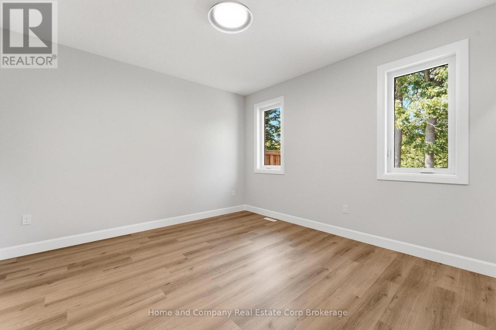 54 Deer Ridge Lane, Bluewater, Ontario  N0M 1G0 - Photo 16 - X12283800