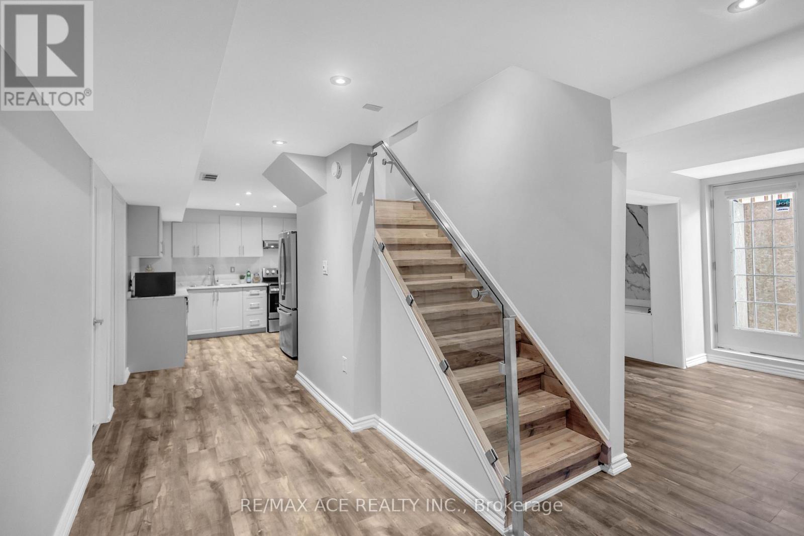 31 Vega Crescent, Hamilton, Ontario  L8E 4S6 - Photo 33 - X13705708
