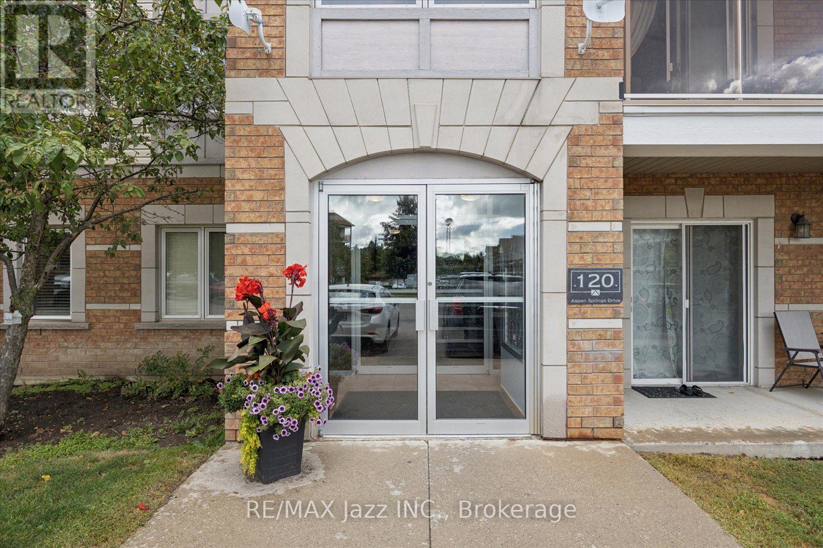 204 - 120 Aspen Springs Drive, Clarington, Ontario  L1C 0G7 - Photo 4 - E13711218
