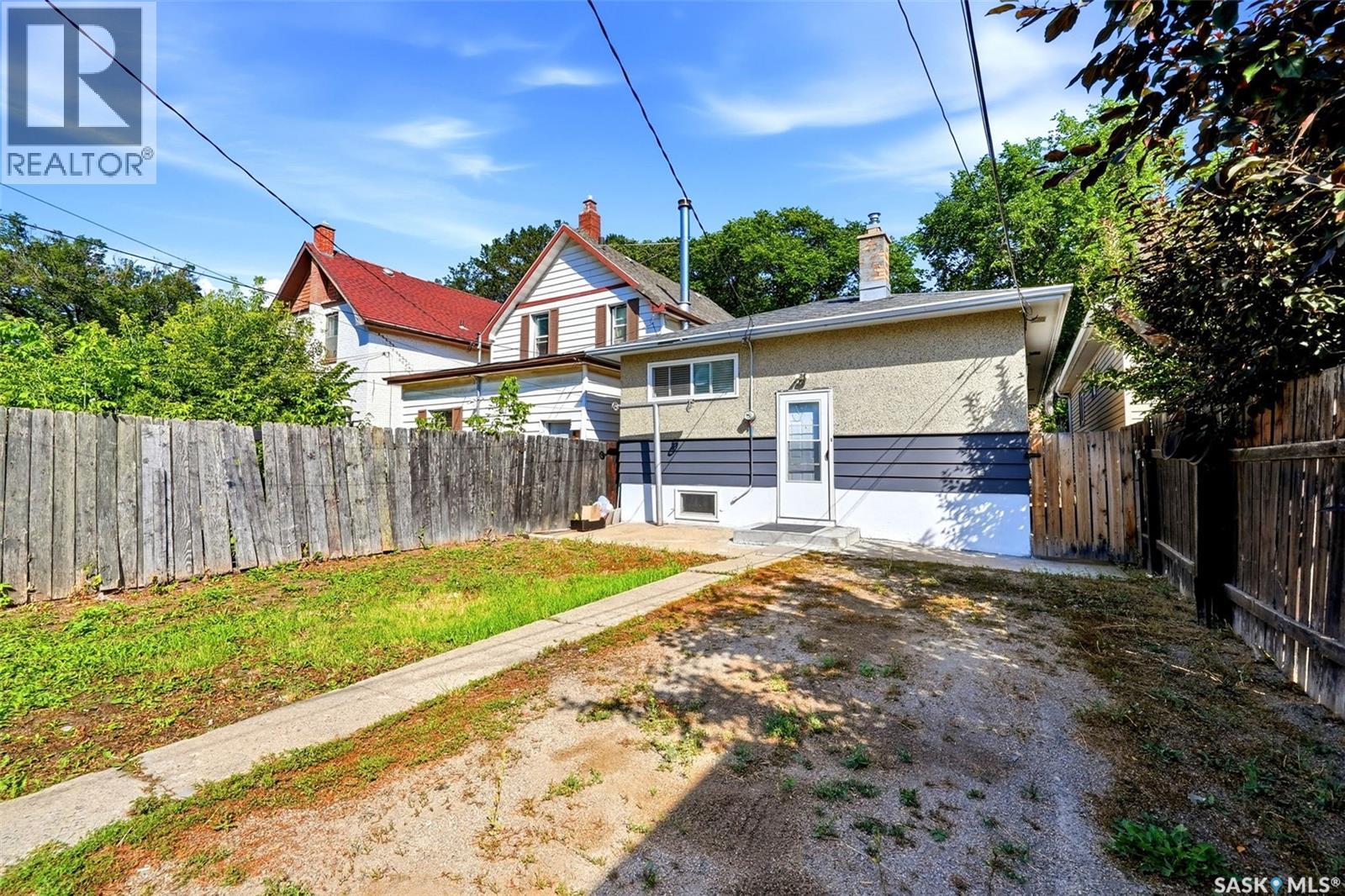 1321 Victoria Avenue, Regina, Saskatchewan  S4P 0P2 - Photo 33 - SK046596