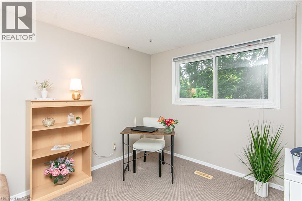 36 Amos Avenue, Waterloo, Ontario  N2L 5G3 - Photo 28 - 40855037