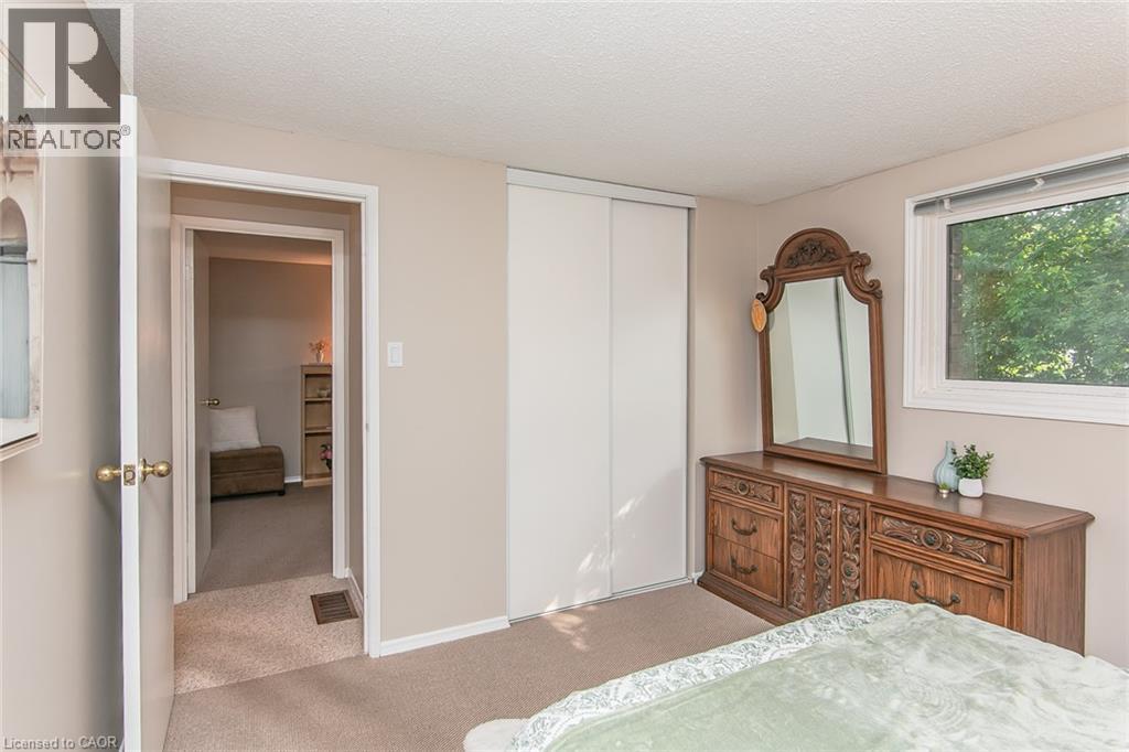 36 Amos Avenue, Waterloo, Ontario  N2L 5G3 - Photo 22 - 40855037
