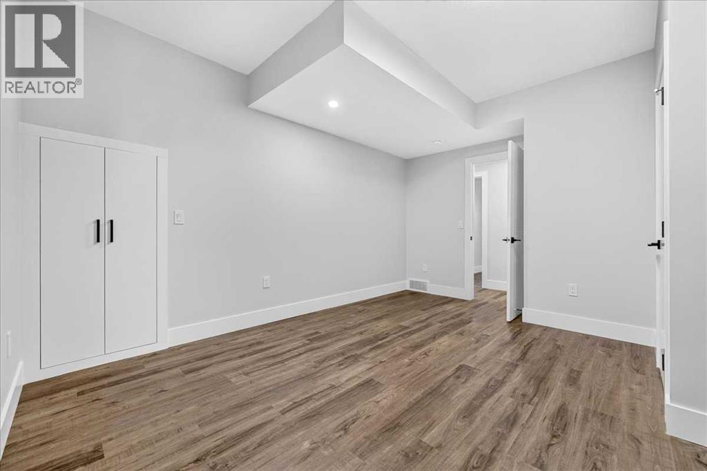 560 Livingston Way Ne, Calgary, Alberta  T3P 1R7 - Photo 48 - A2336809