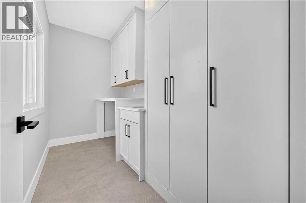 560 Livingston Way Ne, Calgary, Alberta  T3P 1R7 - Photo 39 - A2336809