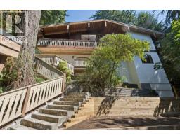 295 BAYVIEW ROAD, Lions Bay, British Columbia
