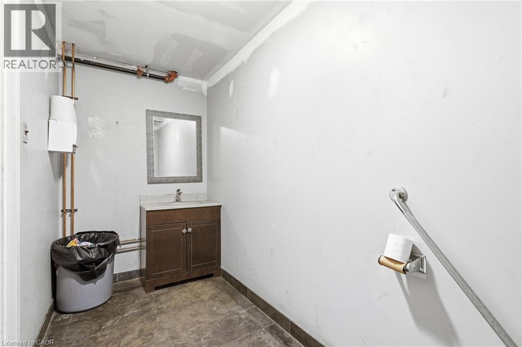 3485 Harvester Road Unit# 4, Burlington, Ontario L7N 3T3 - Photo 12 - 40858314