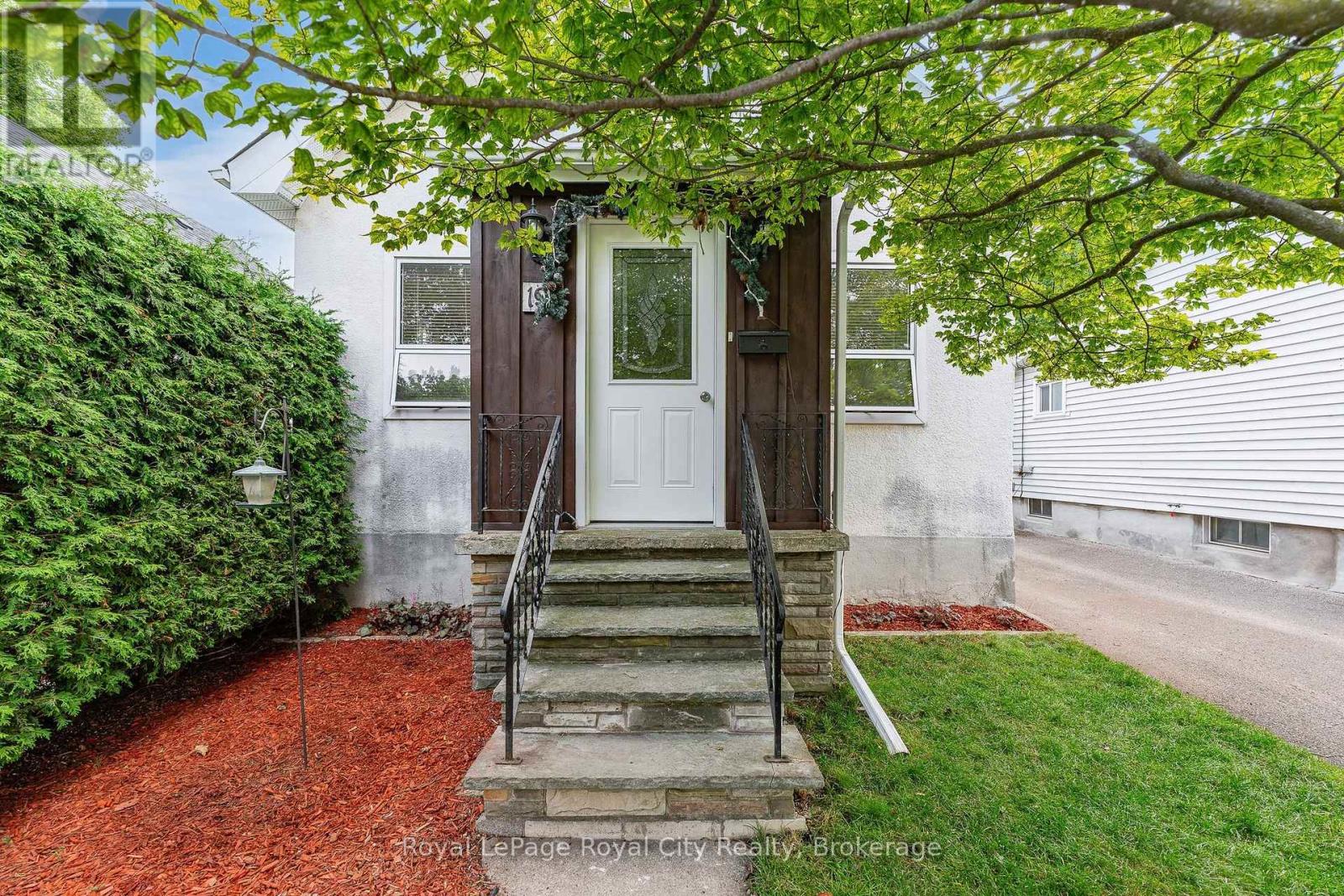19 Walter Street, Guelph, Ontario  N1E 5N9 - Photo 4 - X13711240