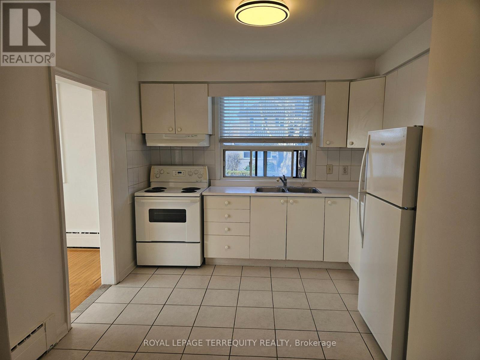 3 - 401 Winnett Avenue, Toronto, Ontario  M6C 3M2 - Photo 12 - C13711258