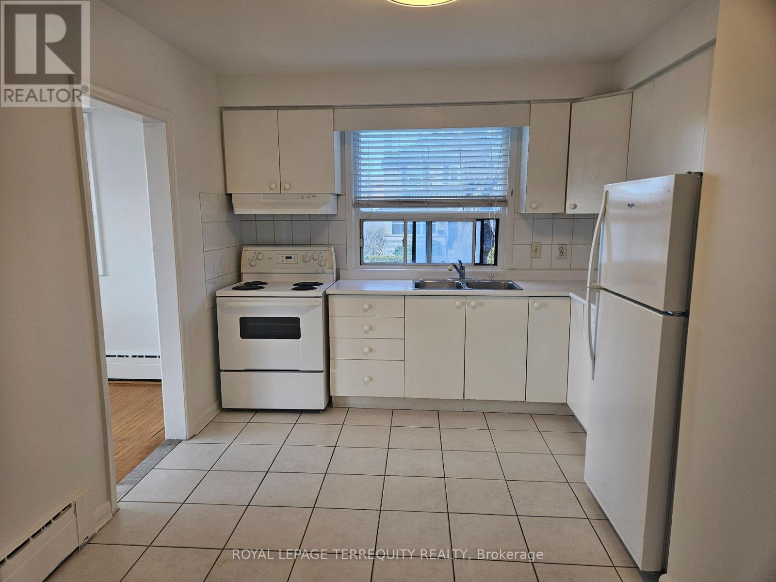 3 - 401 Winnett Avenue, Toronto, Ontario  M6C 3M2 - Photo 14 - C13711258