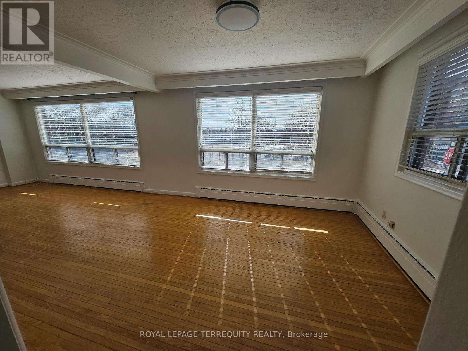 3 - 401 Winnett Avenue, Toronto, Ontario  M6C 3M2 - Photo 19 - C13711258