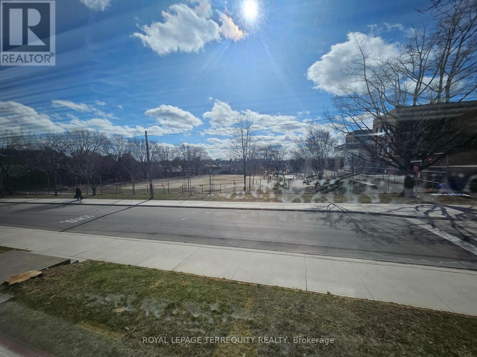 3 - 401 Winnett Avenue, Toronto, Ontario  M6C 3M2 - Photo 30 - C13711258