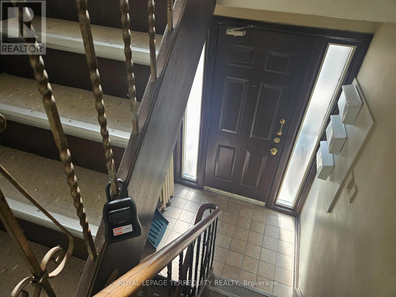3 - 401 Winnett Avenue, Toronto, Ontario  M6C 3M2 - Photo 7 - C13711258