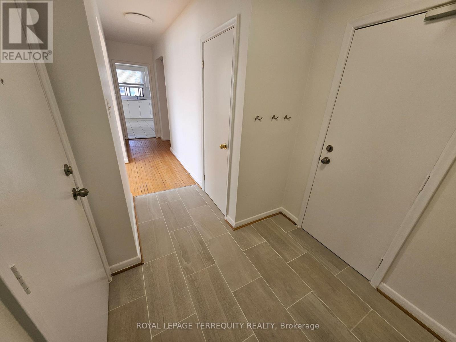 3 - 401 Winnett Avenue, Toronto, Ontario  M6C 3M2 - Photo 9 - C13711258