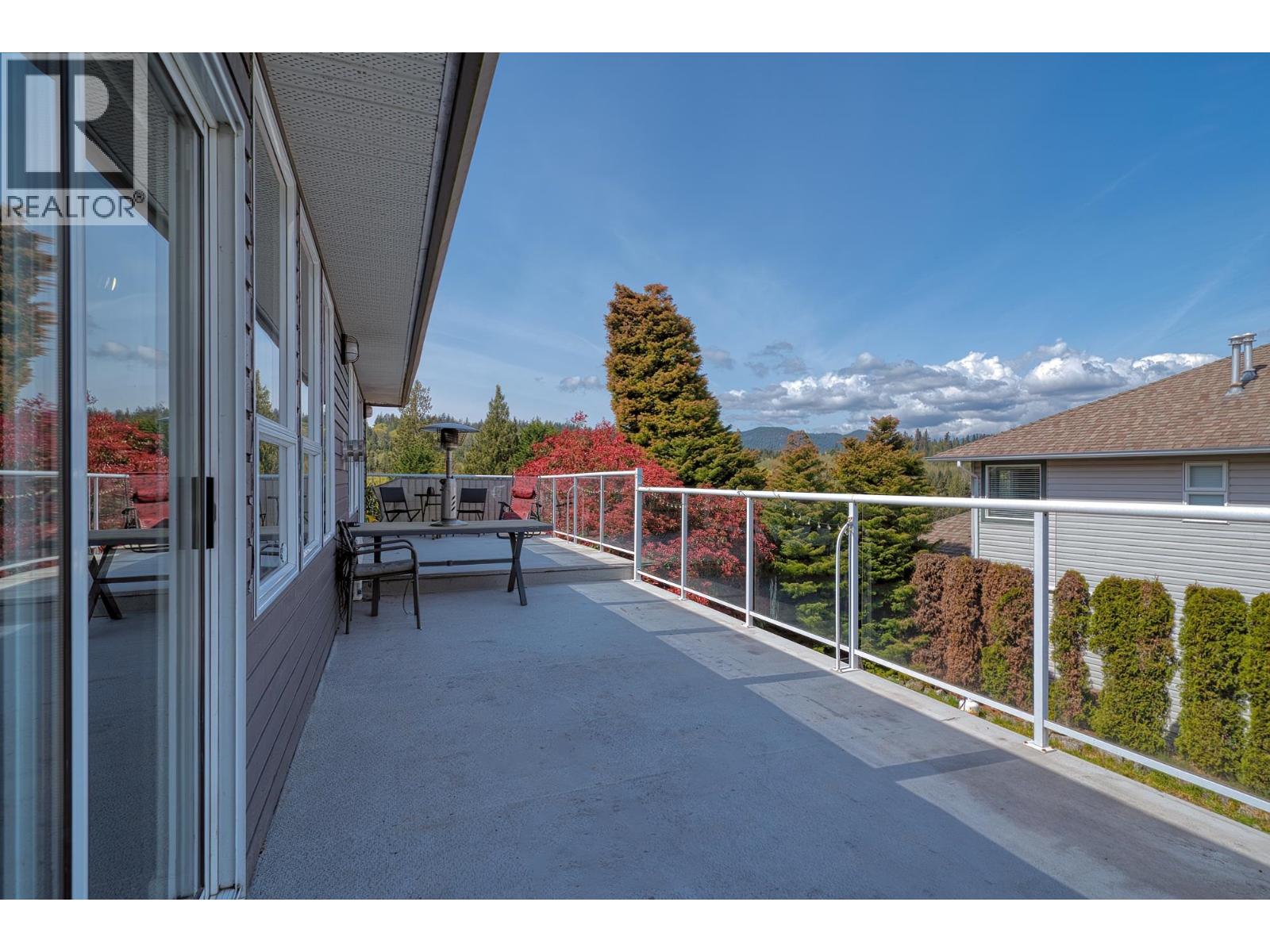 5796 Trail Avenue, Sechelt, British Columbia  V7Z 0L8 - Photo 25 - R3114356