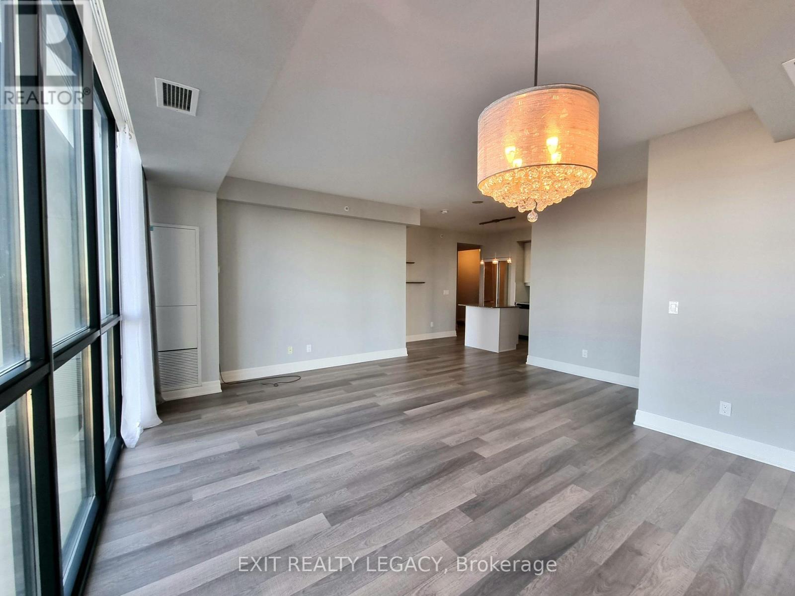 808 - 2900 Highway 7, Vaughan, Ontario  L4K 0G3 - Photo 3 - N13711210