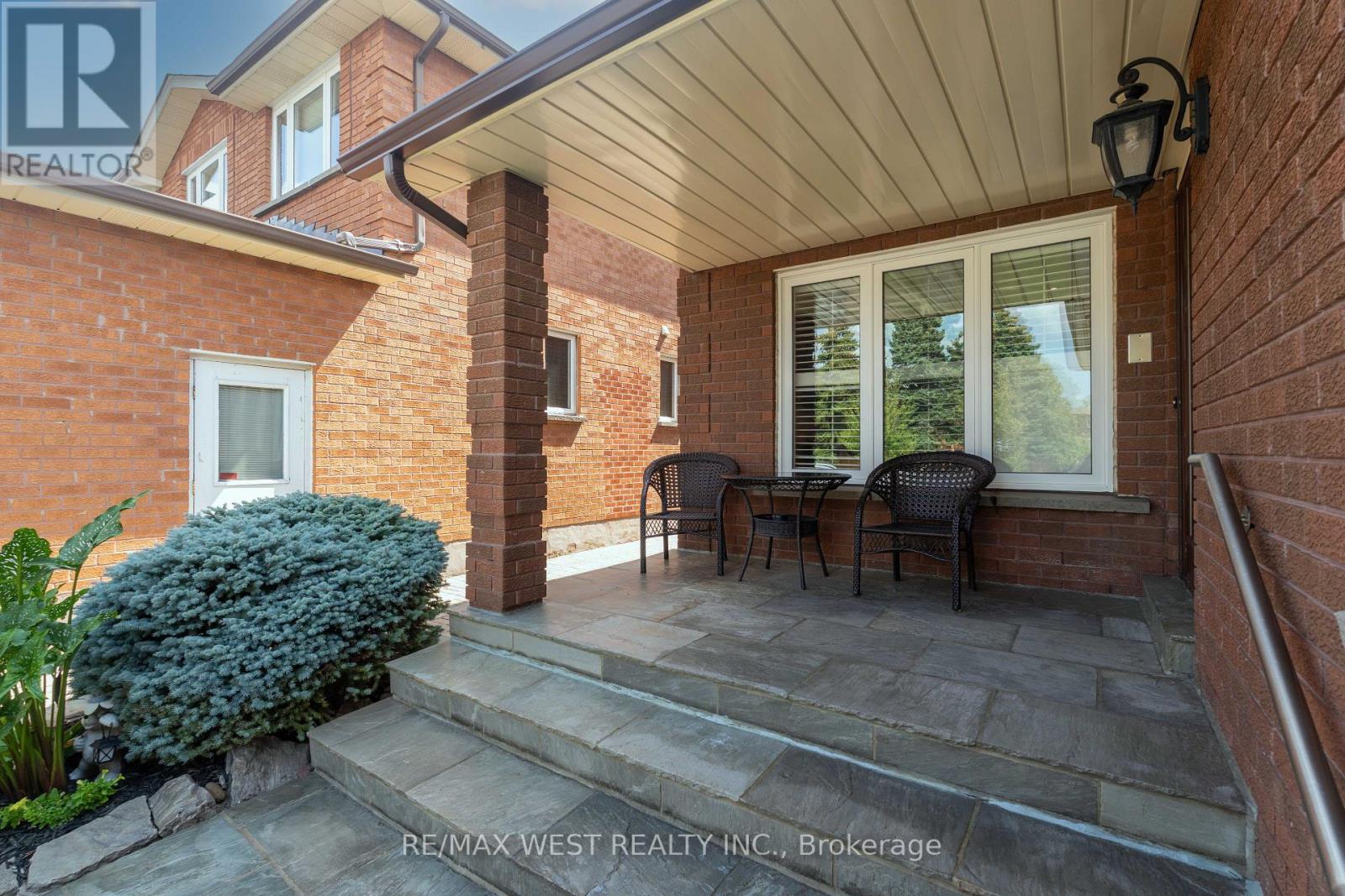 37 Lime Drive, Vaughan, Ontario  L4L 5N3 - Photo 6 - N13711248