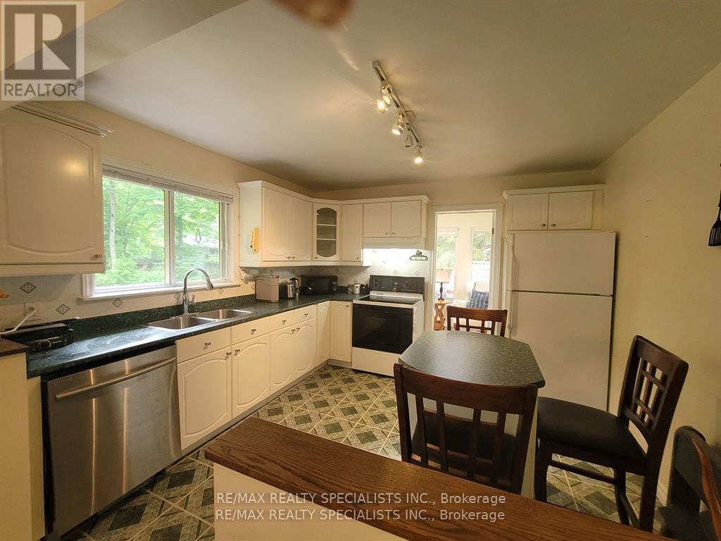 7464 Ash Crescent, Severn, Ontario  L0K 2B0 - Photo 17 - S13711242