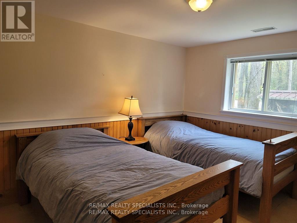 7464 Ash Crescent, Severn, Ontario  L0K 2B0 - Photo 27 - S13711242