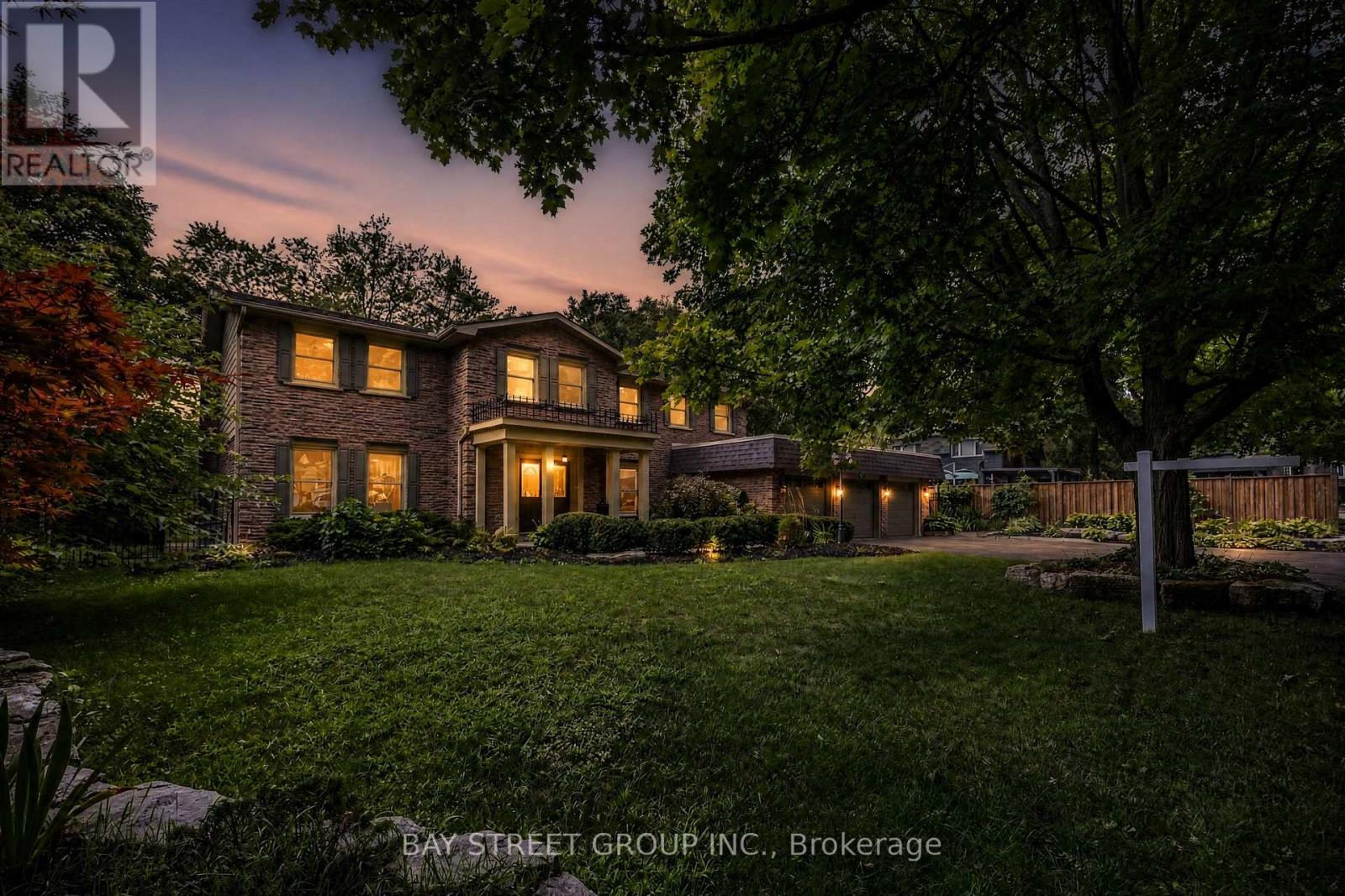 244 COLCHESTER DRIVE, Oakville, Ontario