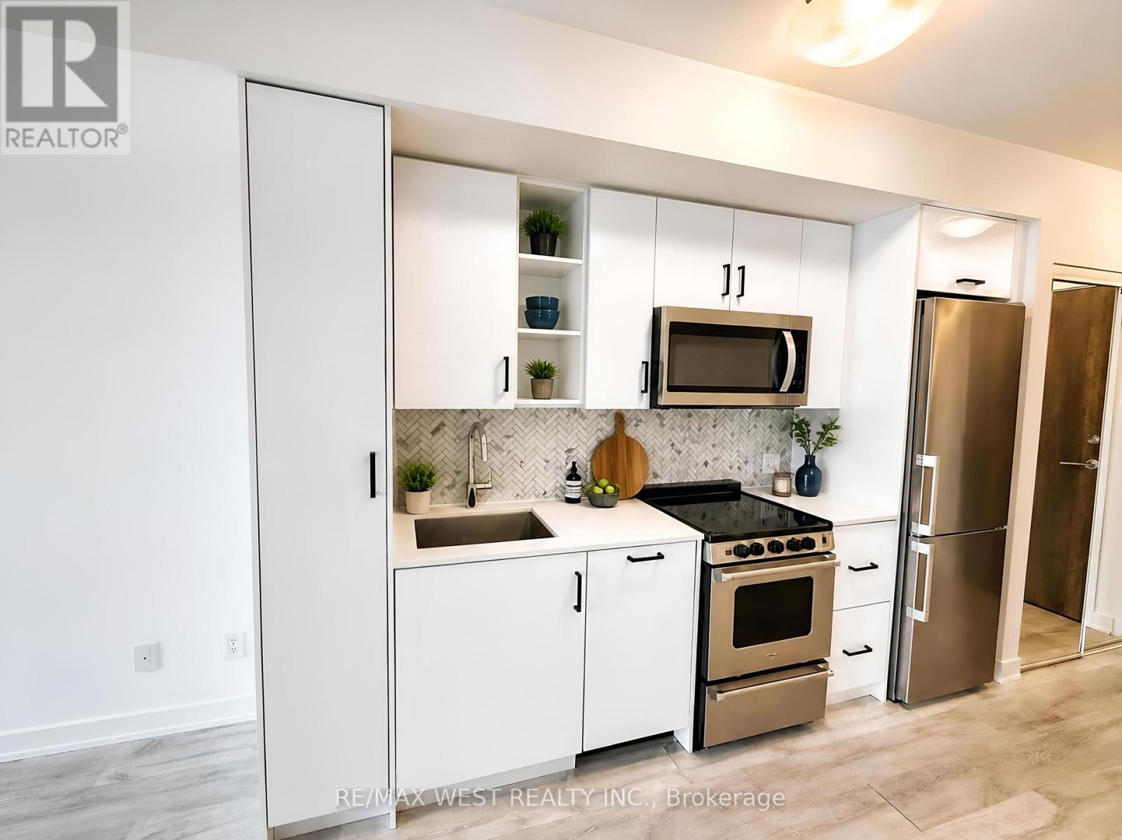 336 - 251 Manitoba Street, Toronto, Ontario M8Y 0C7 - Photo 4 - W13706428