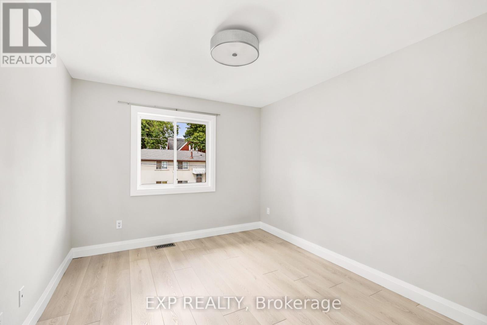 129 St George Street, Kitchener, Ontario  N2G 2T2 - Photo 18 - X13460128