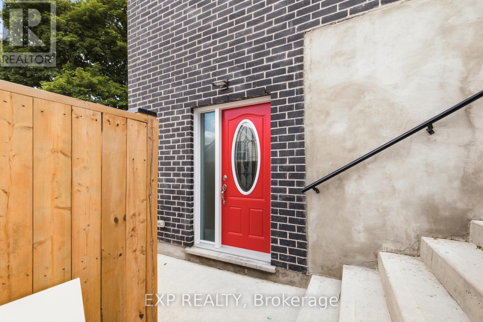 129 St George Street, Kitchener, Ontario  N2G 2T2 - Photo 26 - X13460128
