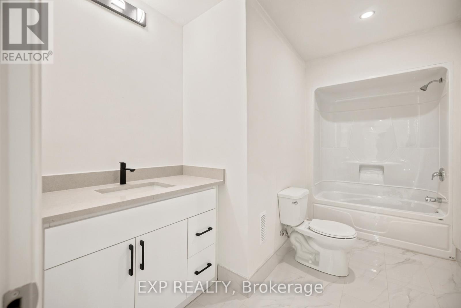 129 St George Street, Kitchener, Ontario  N2G 2T2 - Photo 33 - X13460128