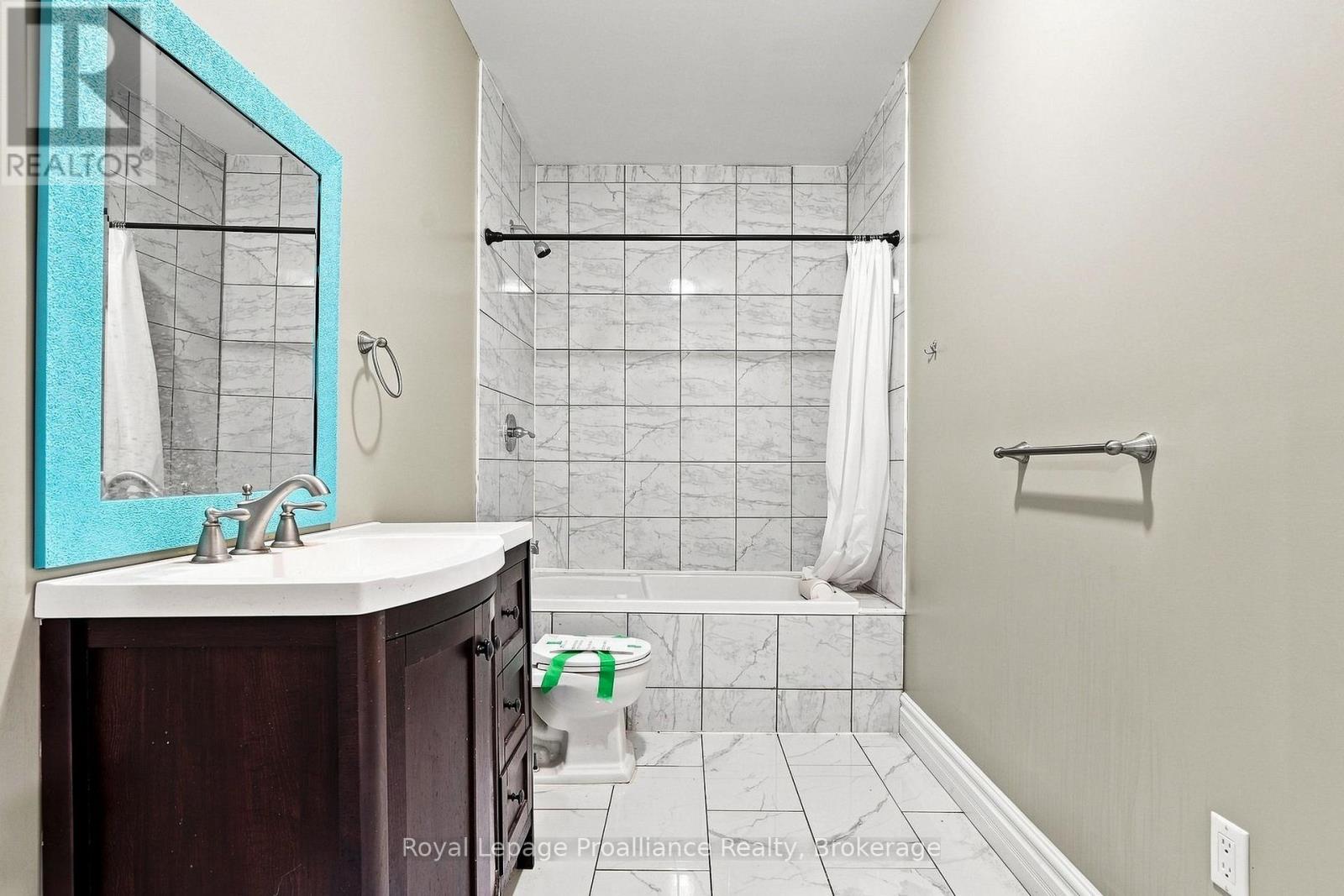 402 Black Road, Prince Edward County, Ontario  K0K 1W0 - Photo 37 - X13707018