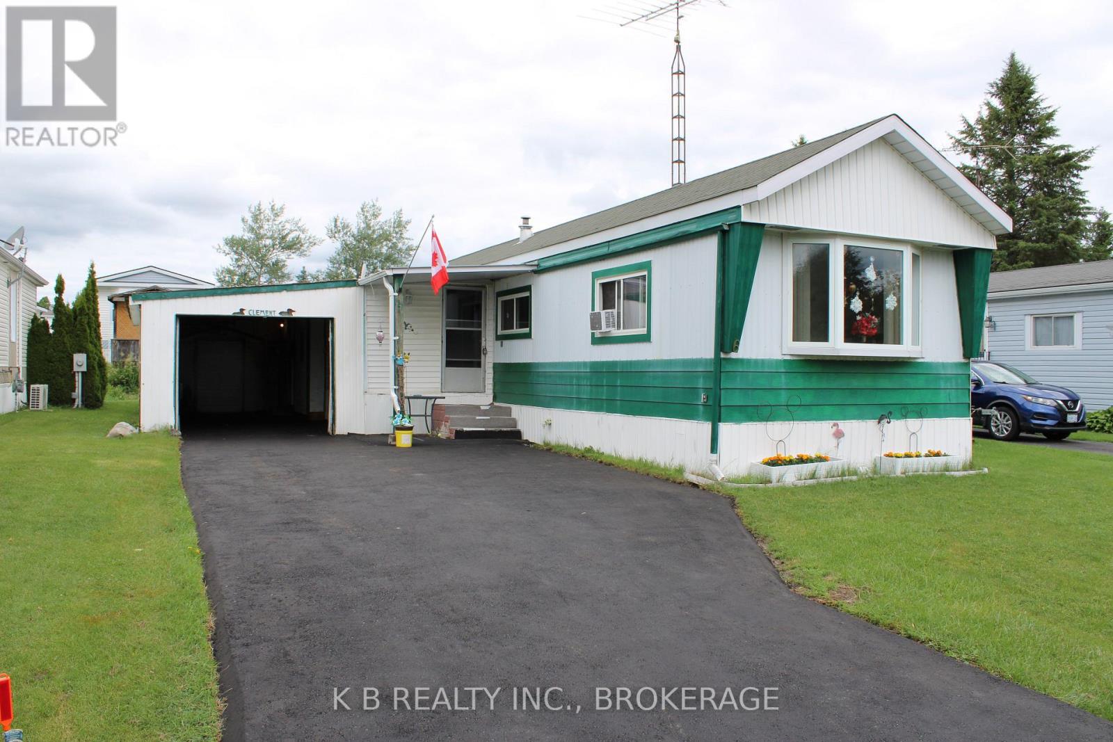 6 CEDAR STREET W, Greater Napanee, Ontario