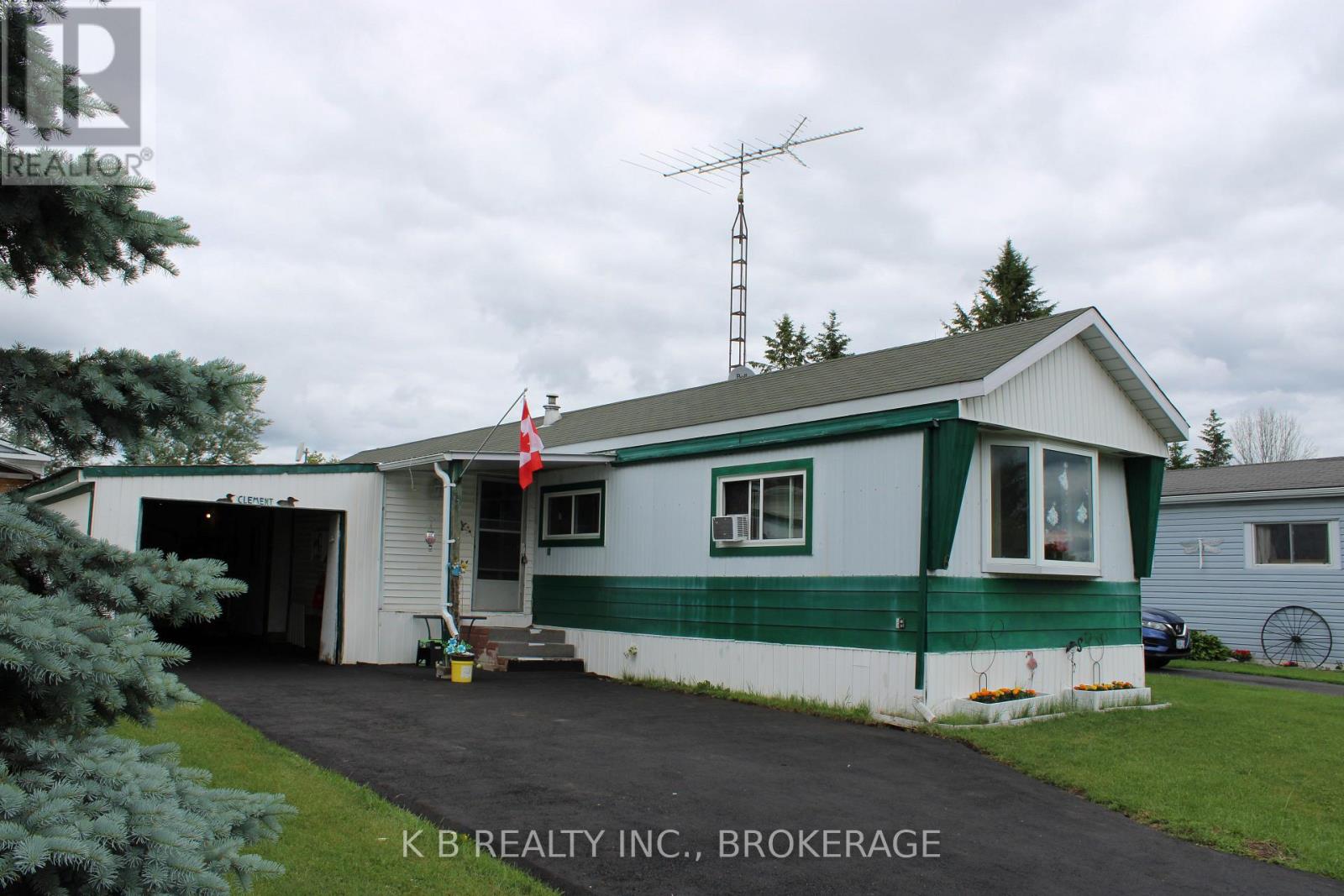 6 Cedar Street W, Greater Napanee, Ontario  K7R 3L1 - Photo 12 - X12864204
