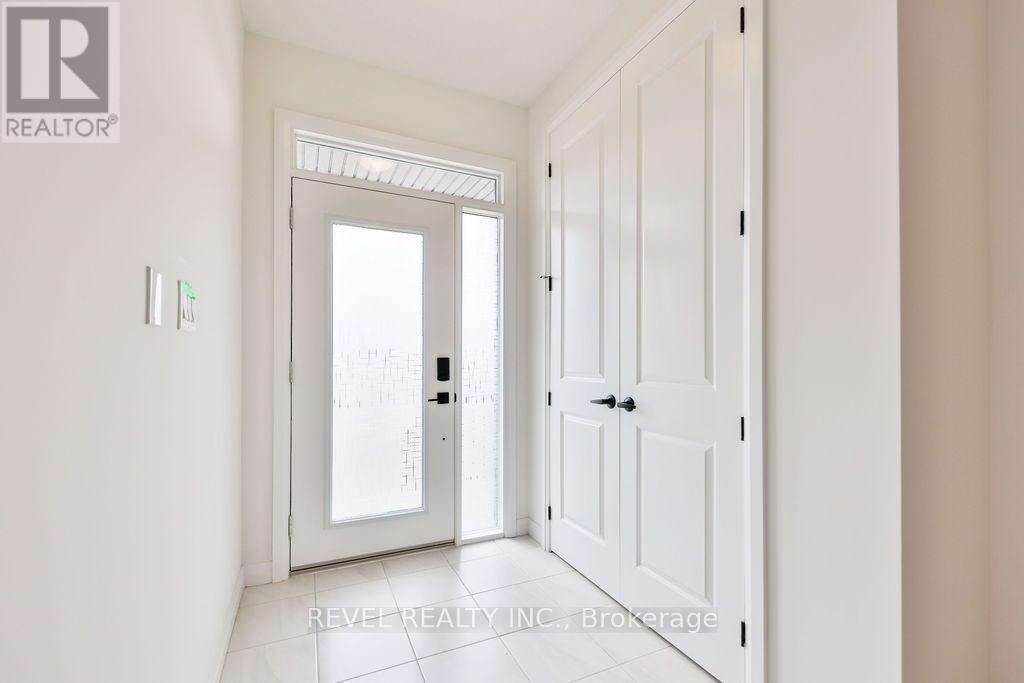 Upper - 24 Broddy Avenue, Brantford, Ontario  N3T 0V2 - Photo 5 - X13711274